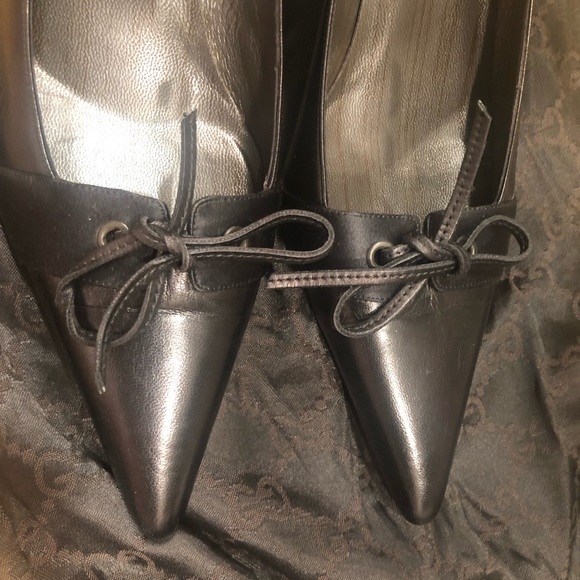 Authentic Gucci Black Leather Pumps with Dust Bag - Picture 9 of 13